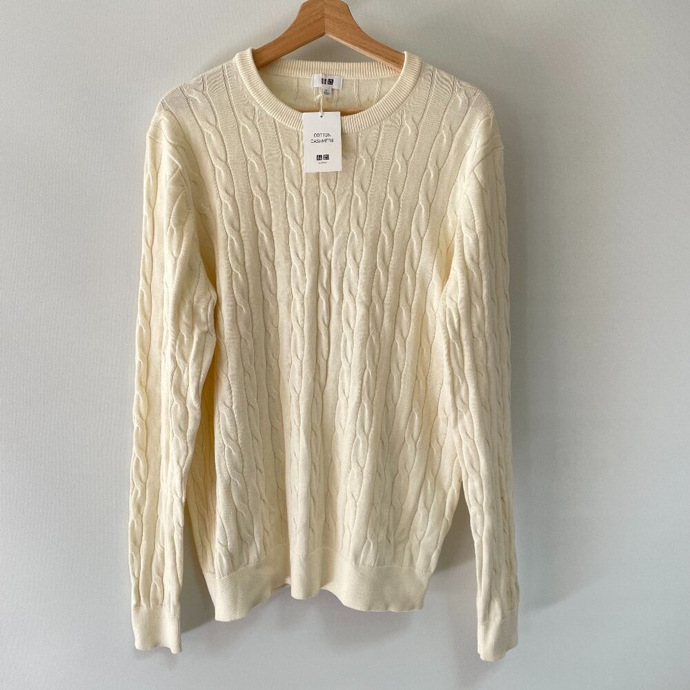 UNIQLO men's cable knit cotton cashmere sweater size Large.